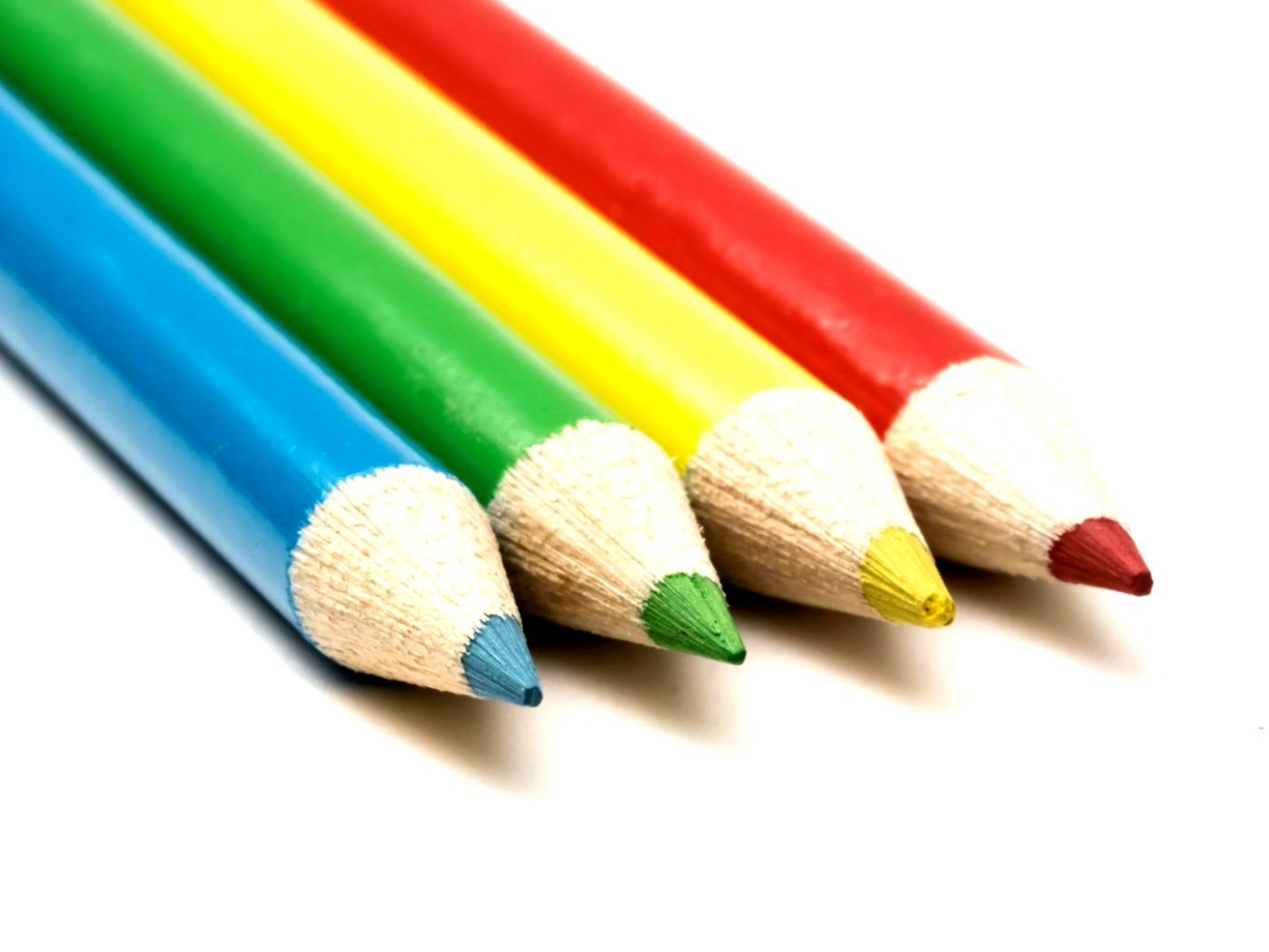 Illustration aquarelle montrant des techniques de dégradé et de superposition de couleurs